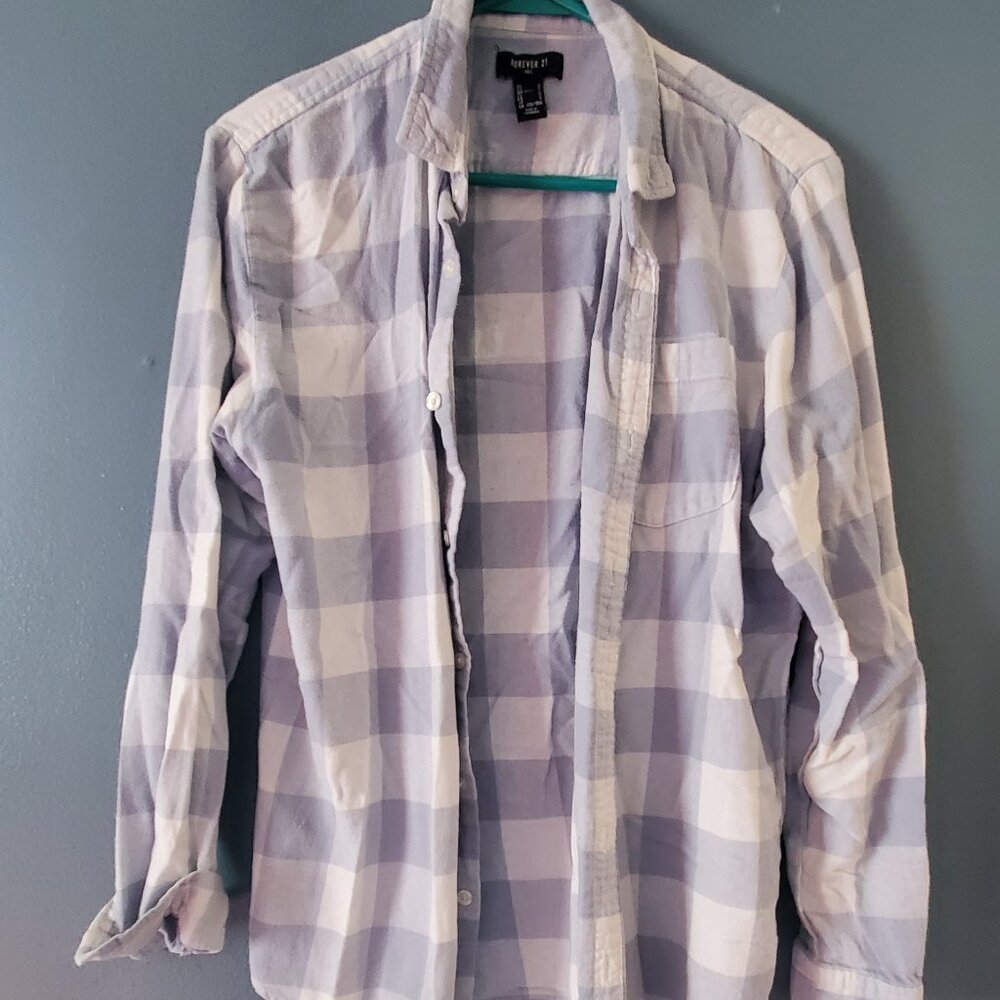 Forever 21 size S Mens Long Sleeve Button Down Shirt Light Blue and White